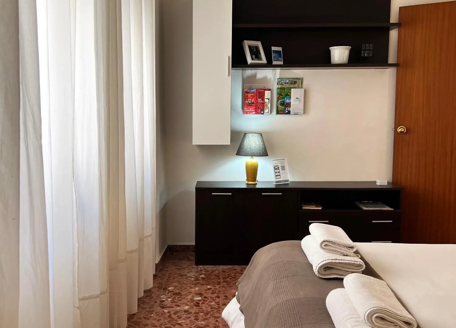 Apartment Wall Center - Aloha Sevilla Seville